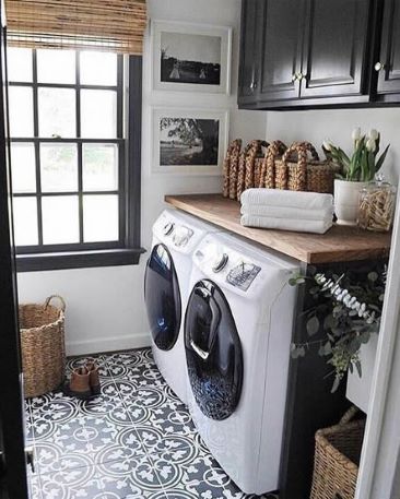 Encaustic pattern floor tiles, Sydney