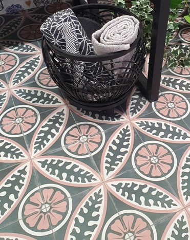 Beach house style rustic pattern bathroom tiles