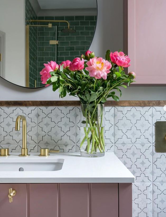 Hamptons bathroom design ideas in Sydney Australia
