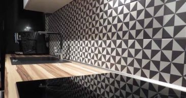 Retro black and white splashback tiles, Sydney